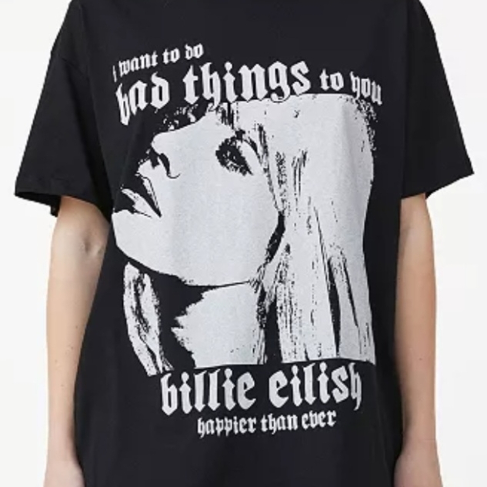Billie Eilish Size Medium Black Boxy White Graphic T-shirt Short Sleeves NWT